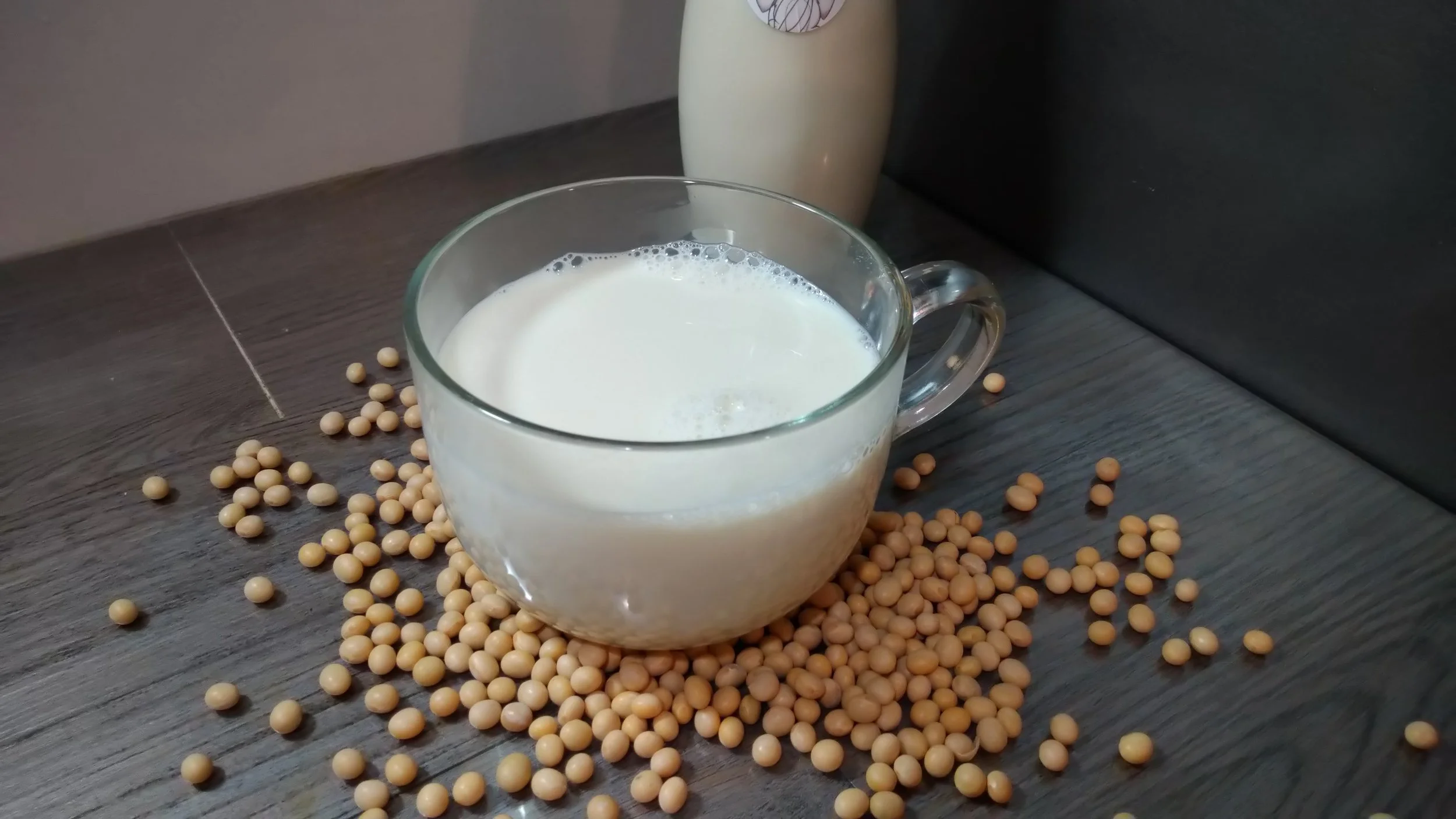How To Make Soy Milk From Scratch (豆浆) | Chinese Soy Milk Recipe
